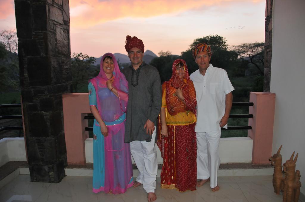 The Royale Country Retreat Acomodação com café da manhã Udaipur Exterior foto