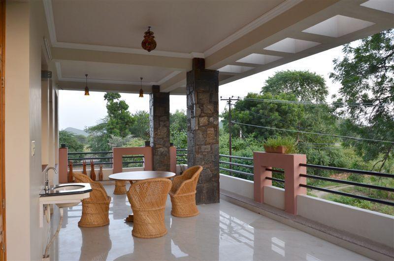 The Royale Country Retreat Acomodação com café da manhã Udaipur Exterior foto